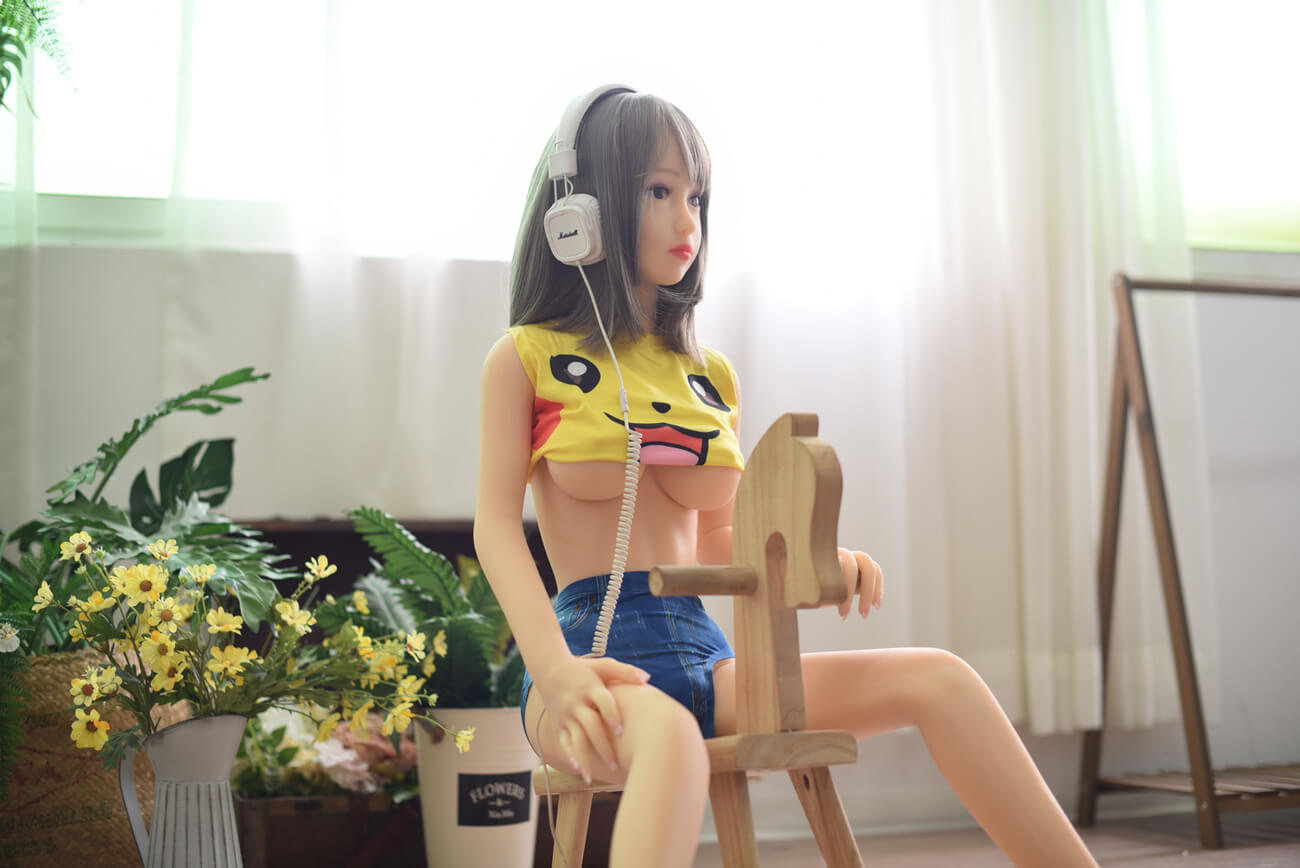 Cute Sex Doll