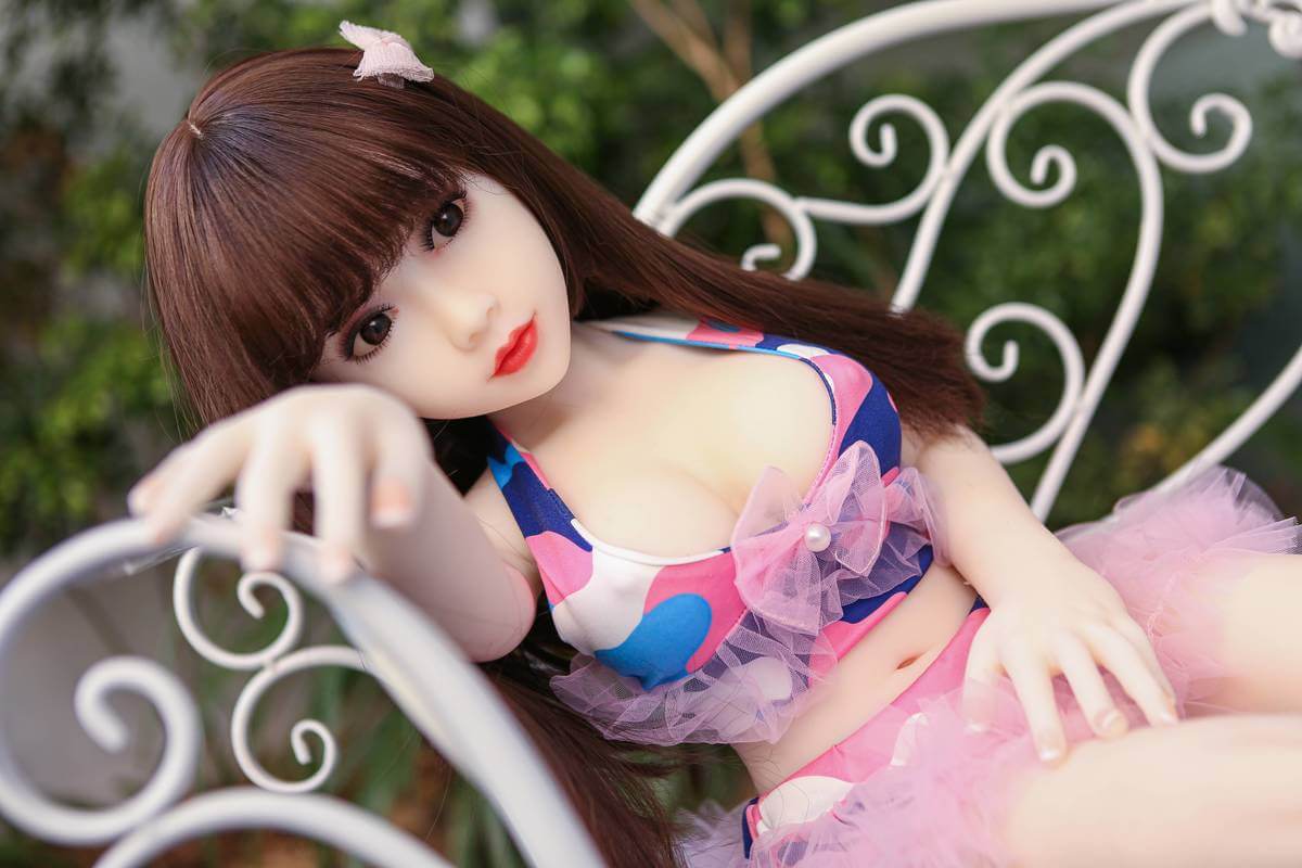 Boneca sexual pequena realista