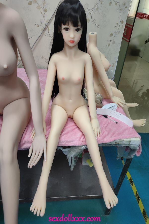 fucking small doll 672