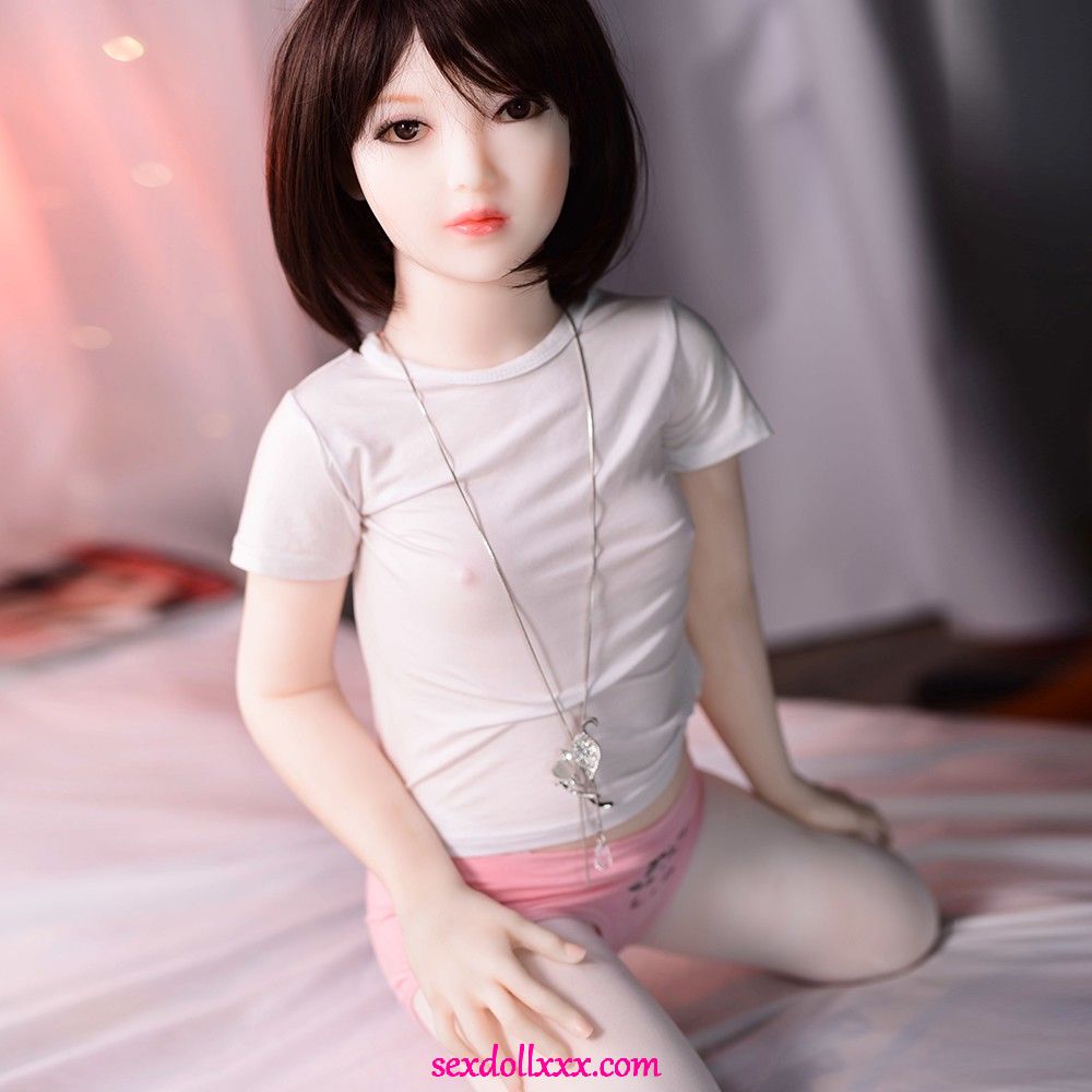 japanese-mini-sex-dolls-447