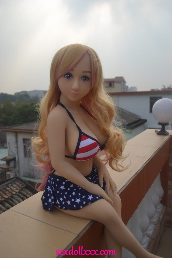 realistic-anime-doll-6k9