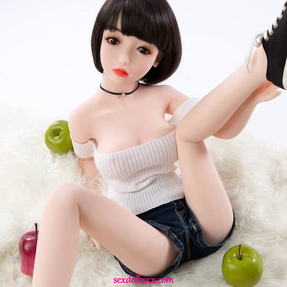 realistic-toy-dolls-6a2