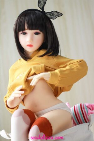 Truly Real Lesbian Xxx Sex Doll - Leslie