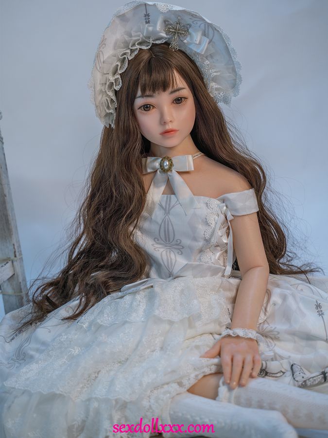 mini-silicone-sex-doll-x82