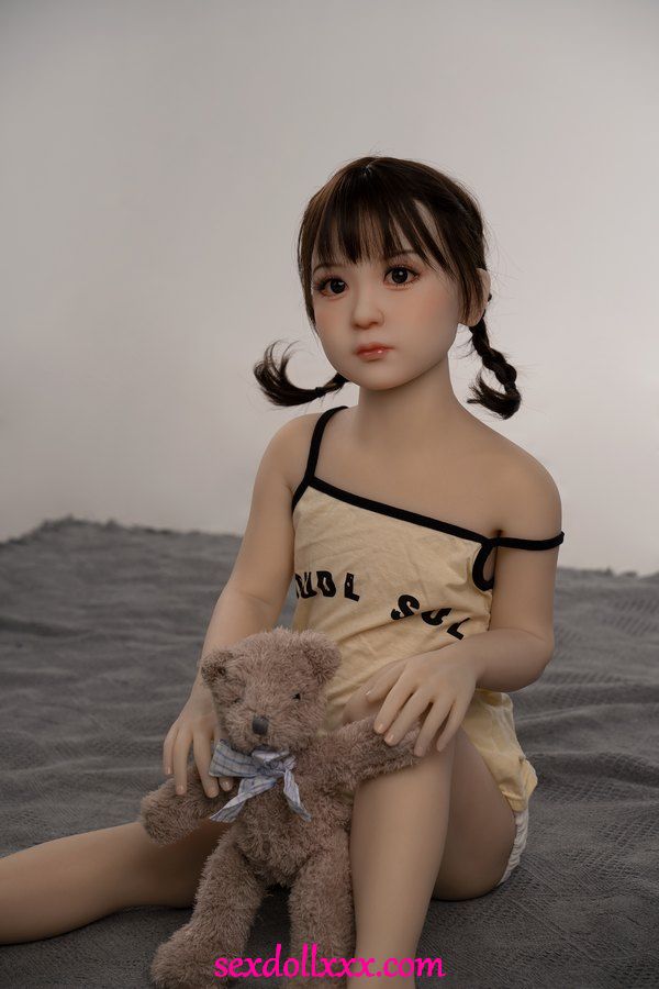 new-real-doll-z524