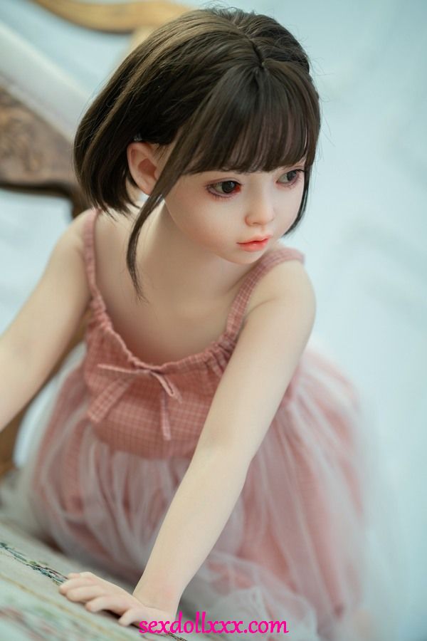 small-silicone-love-dolls-x911