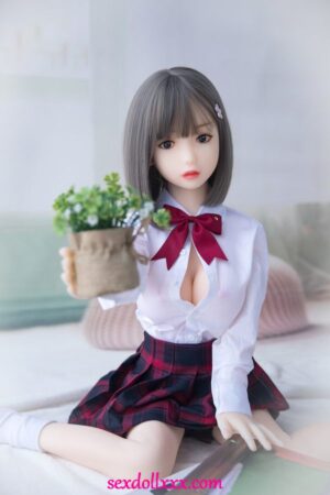 Young Teen Porn Sex Love Doll - Petra