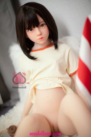 Momo Japanse sekspop Dollar Store - Stephnie