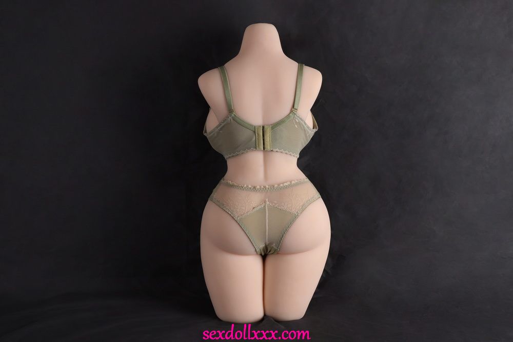 doll-like-face-kunx5