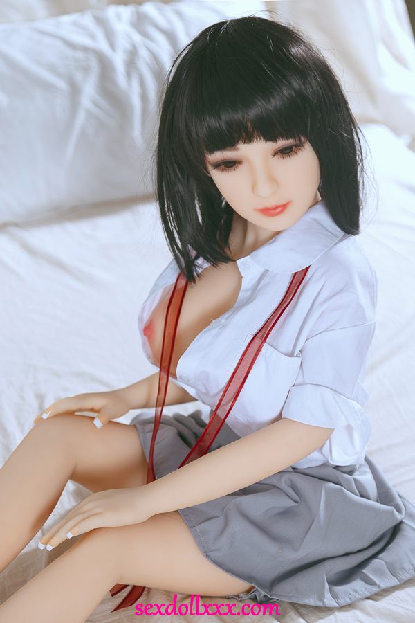 lucifer-sex-doll-uyhj4