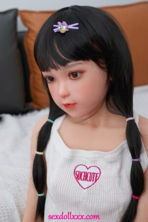 Enorme pupper Hentai Sex Doll Med Vagina Anus - Audrie