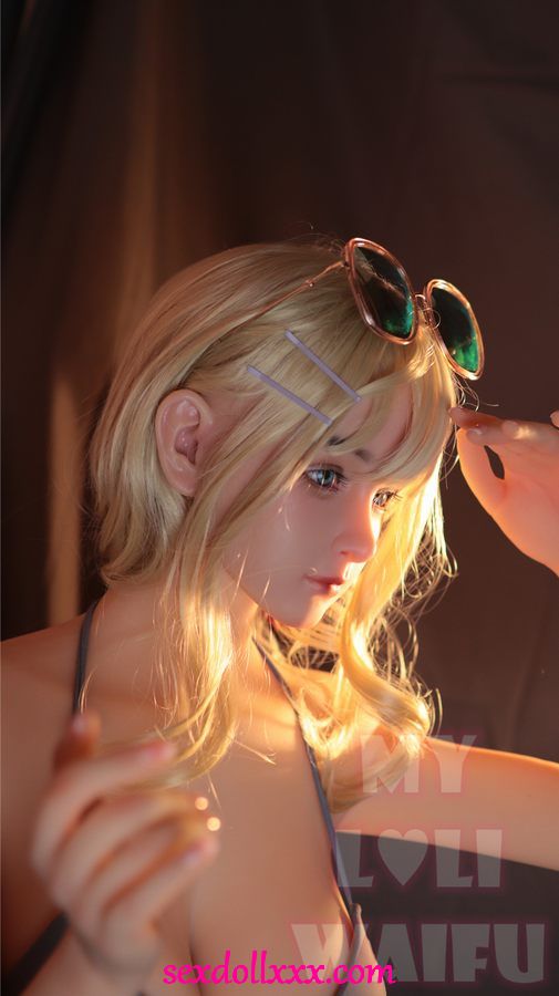 sexy-gamer-doll-mjkb1