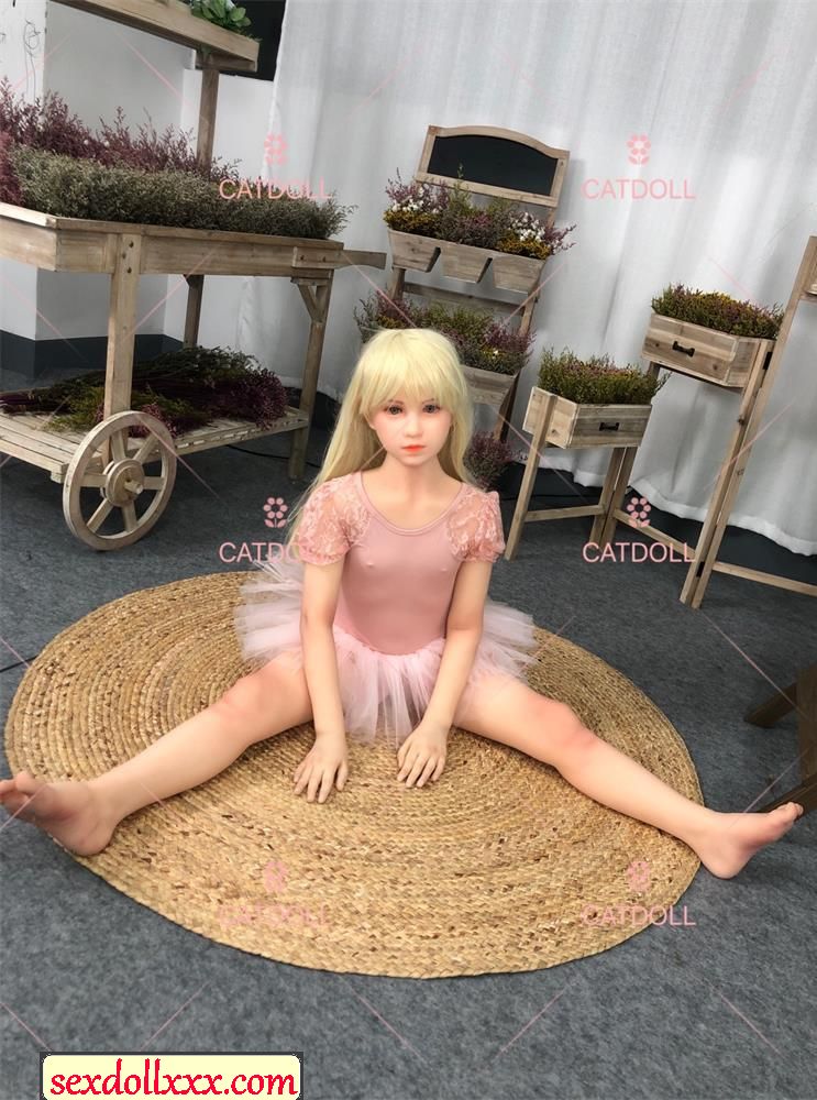 doll-rough-fuck-d5t7u7