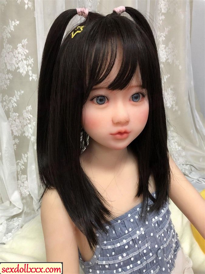 flat-chest-body-catdoll-t6isq3
