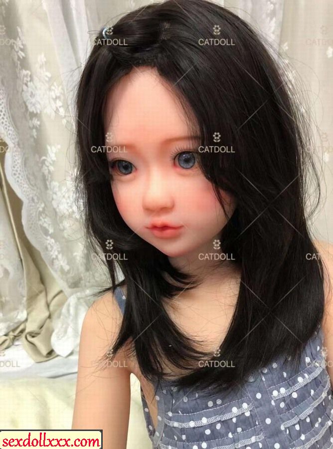 flat-chest-body-catdoll-t6isq4