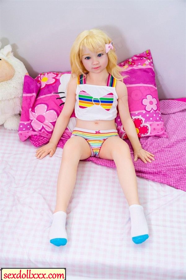 kissable-sex-doll-b7uj11