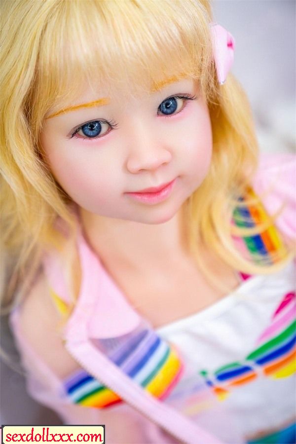 kissable-sex-doll-b7uj21