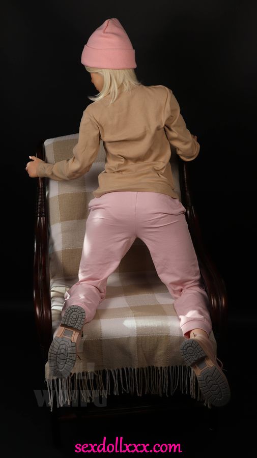 148cm-silicone-dolls-00w2s15