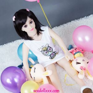 flat chest girl k7ytx10