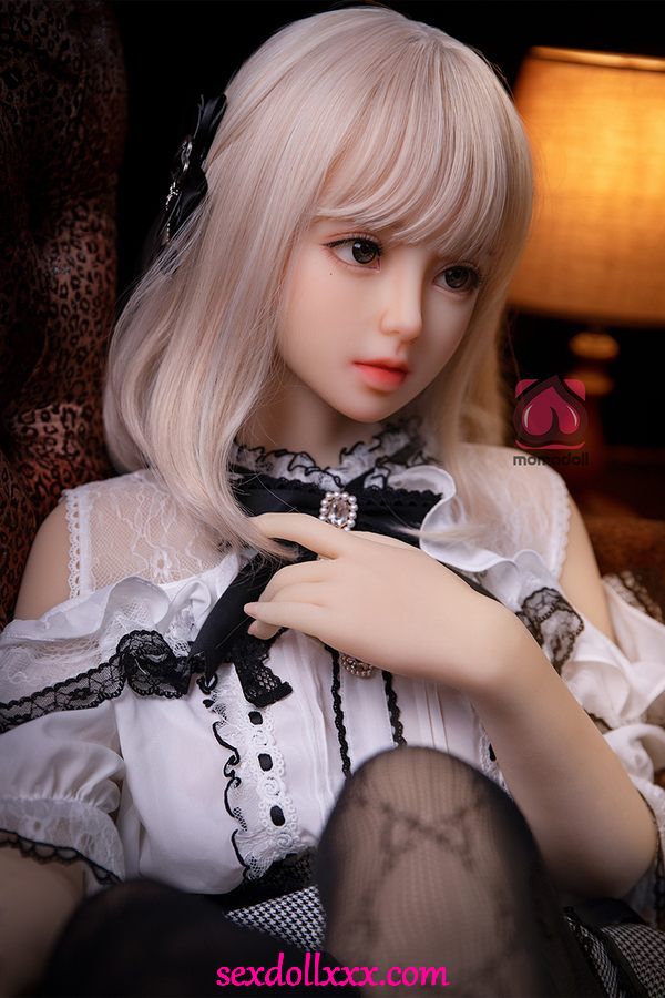 sex-doll-thriller-f5iuv22