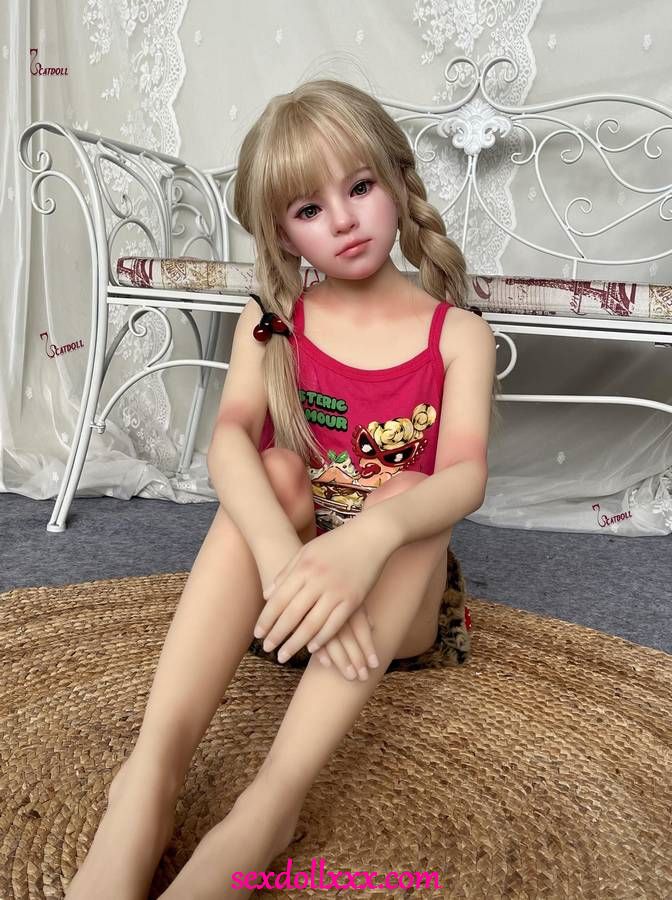 misa-sex-doll-bYe49d15