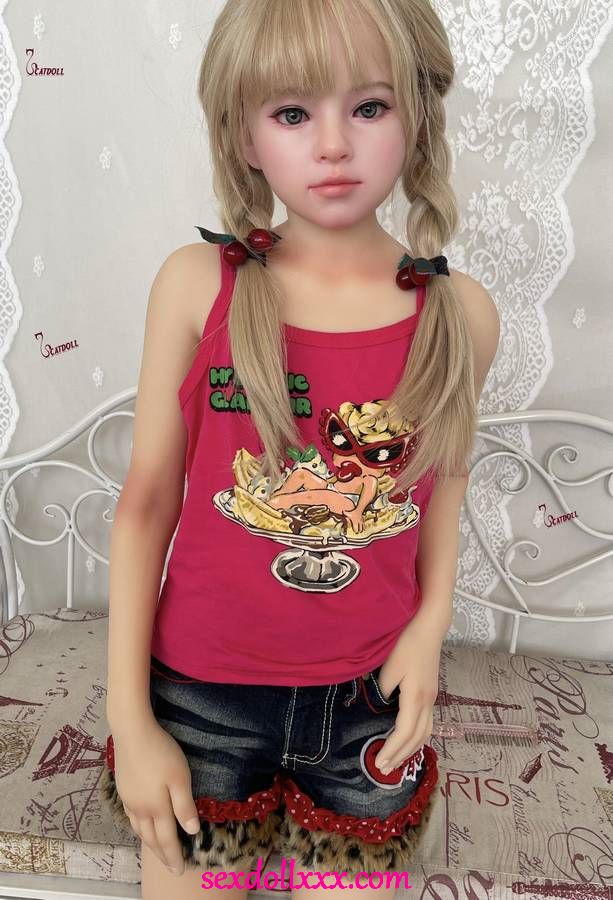 misa-sex-doll-bYe49d16