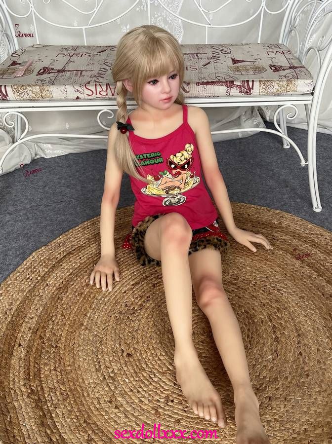 misa-sex-doll-bYe49d5