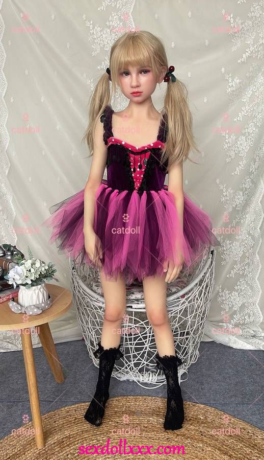 robo-doll-sex-rWq25g22