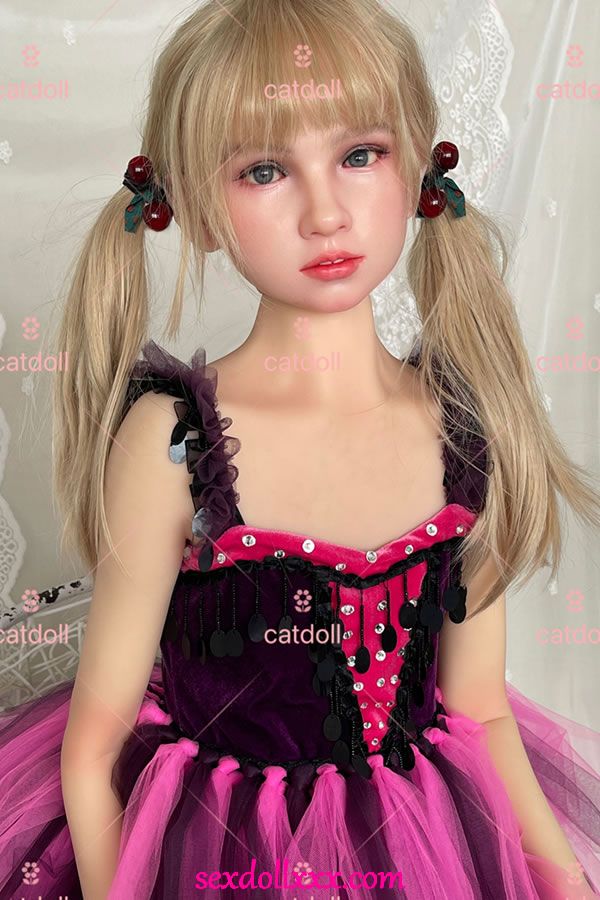robo-doll-sex-rWq25g23-600x900