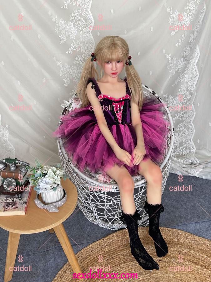 robo-doll-sex-rWq25g31