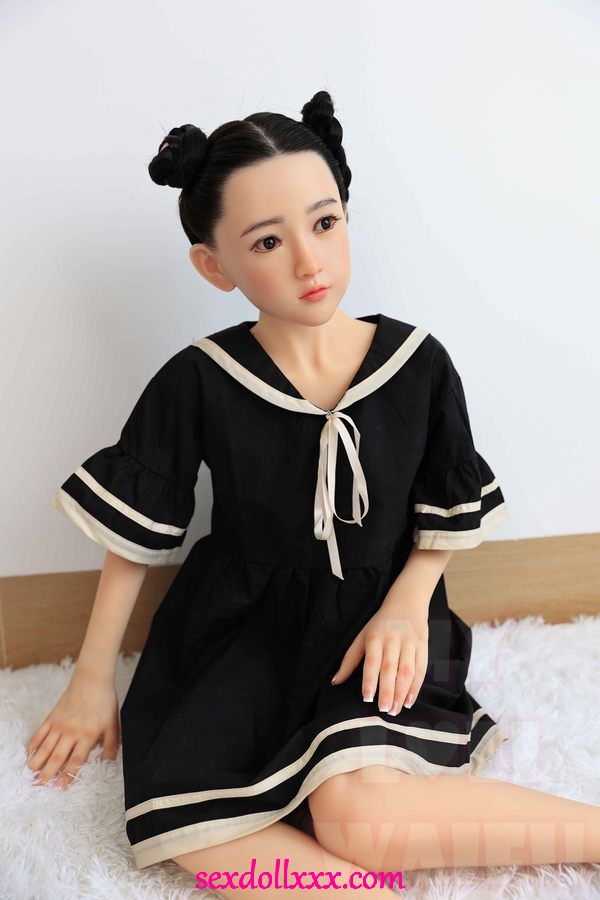 sex-doll-image-vCp46c7