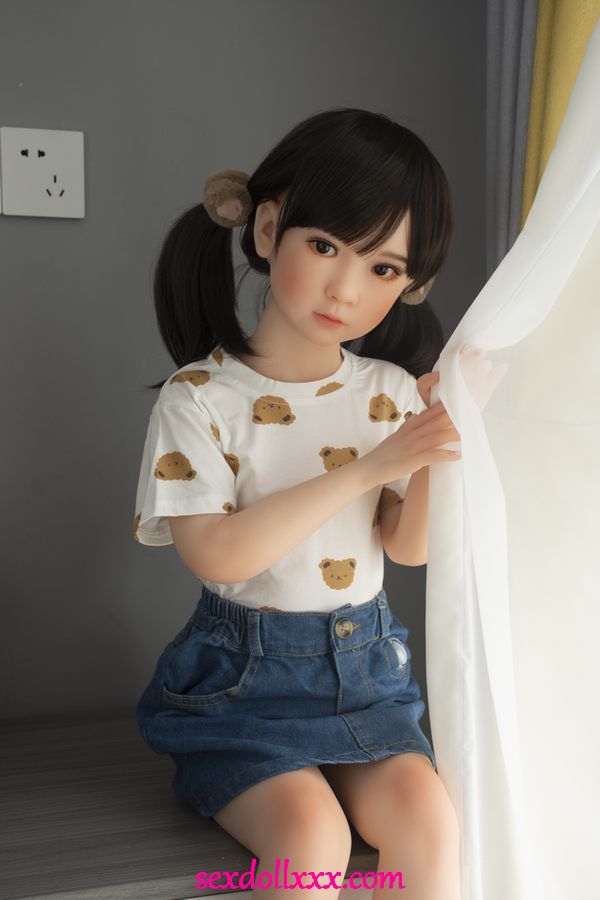 sex-doll-store-aZa02h9