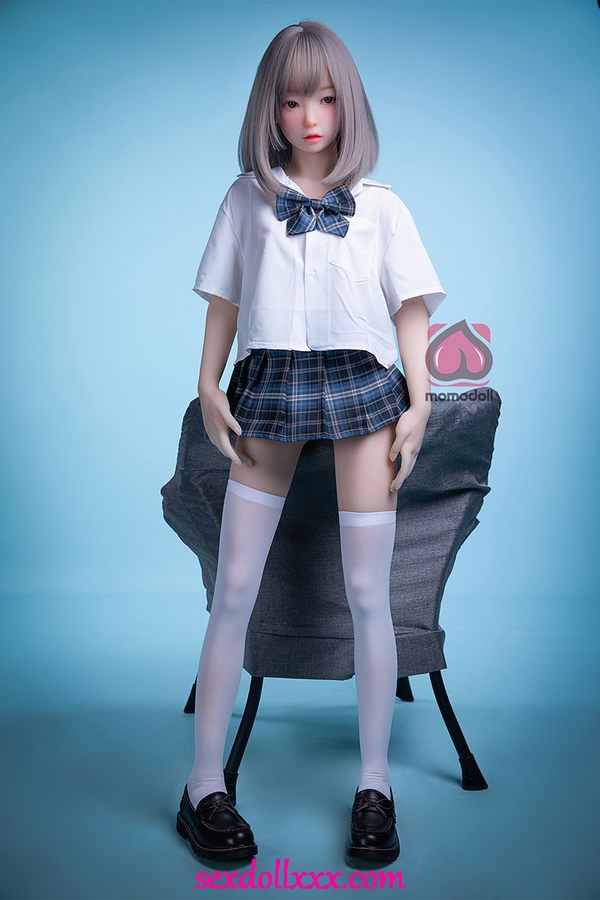 sex-doll-using-mEa62y6