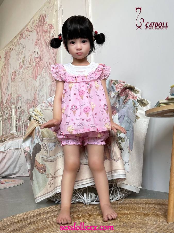 88cm-little-doll-b7tgx14