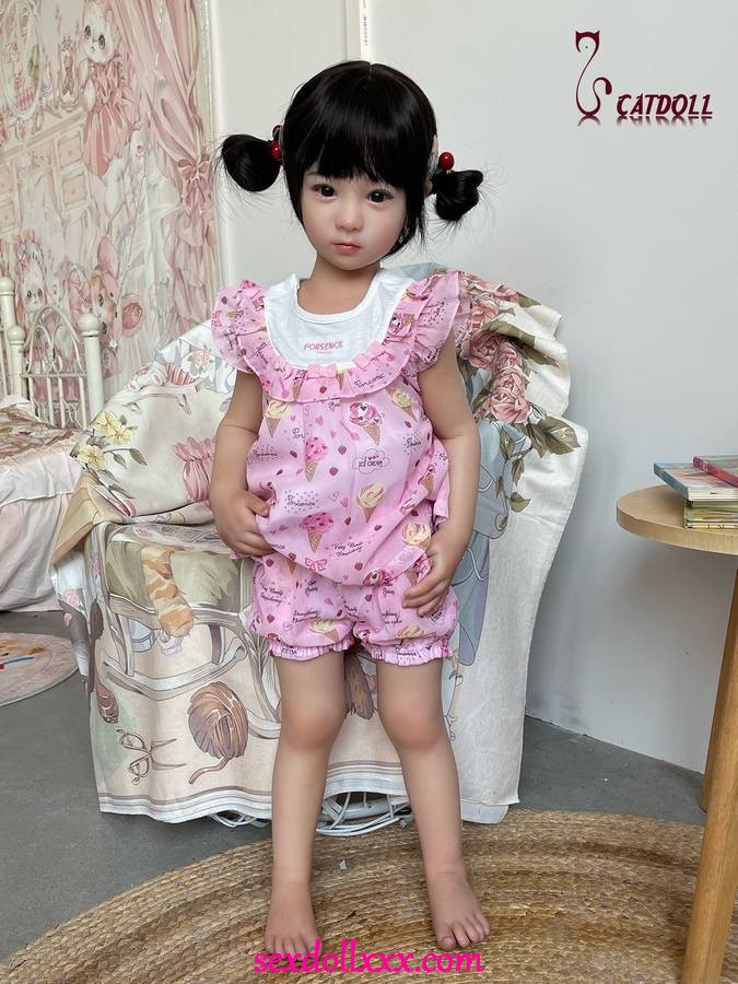 88cm-little-doll-b7tgx17