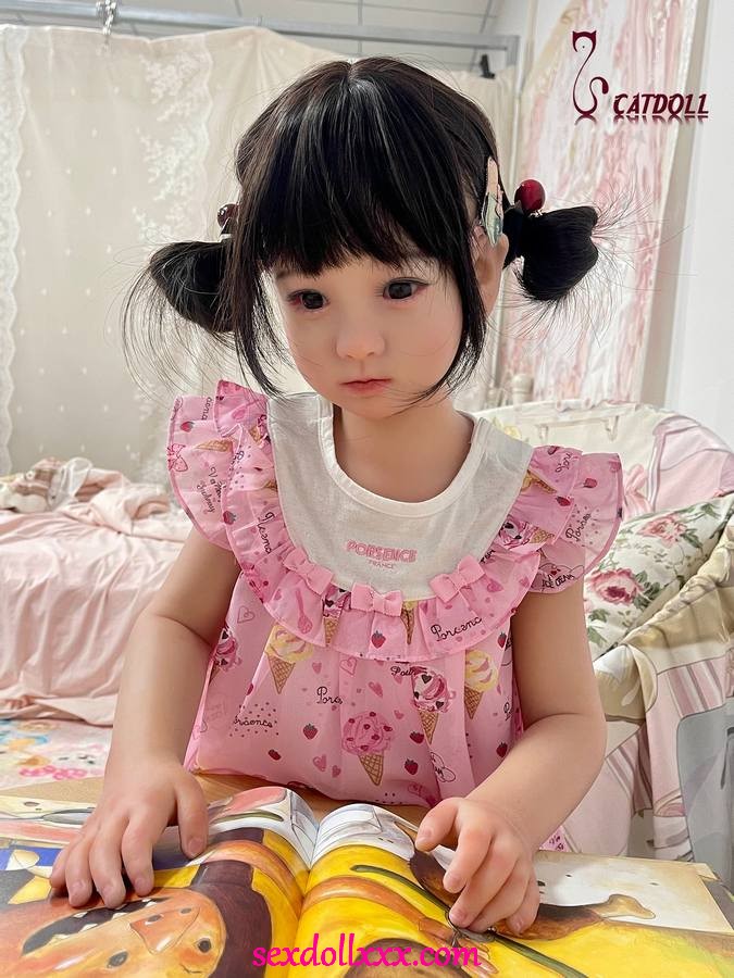 88cm-little-doll-b7tgx4