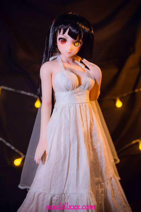 aoc-sex-doll-fGa89u3