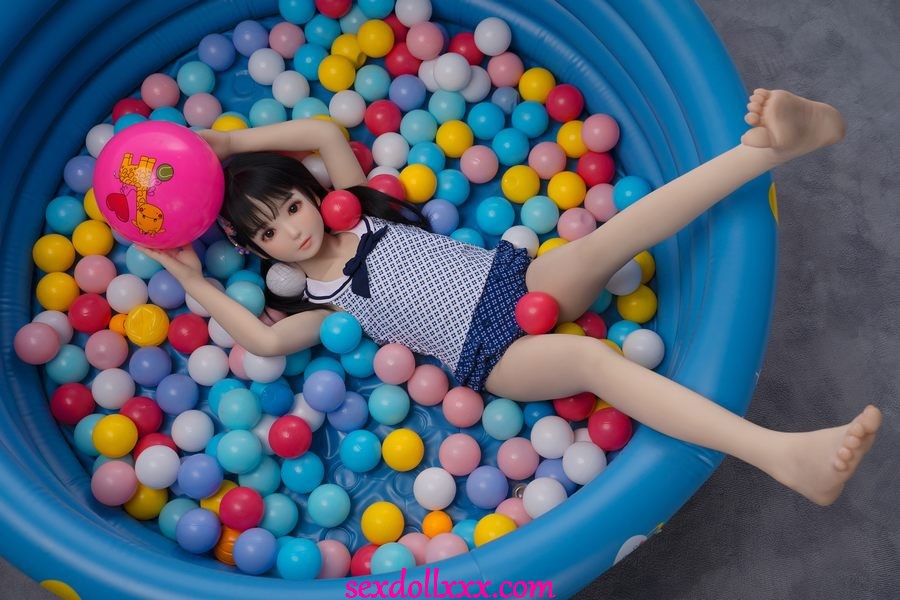 blue-sex-doll-nBn90u9
