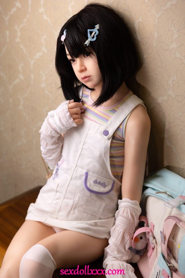 cleaning-sex-doll-kYz91r14