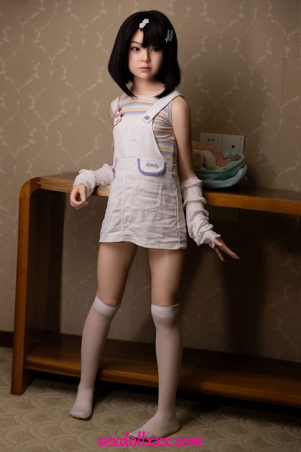 cleaning-sex-doll-kYz91r20