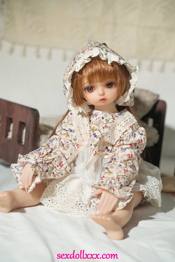 european-sex-doll-eCk27t1