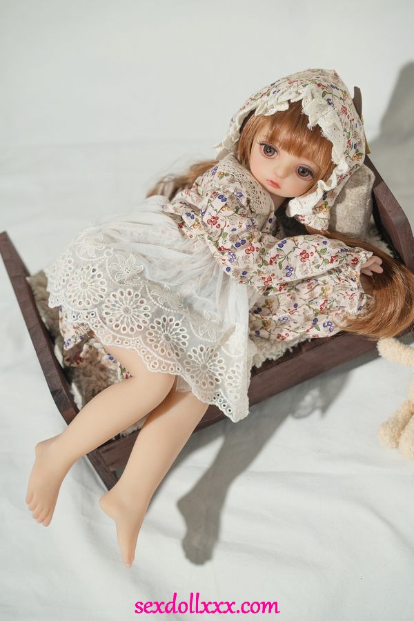 european-sex-doll-eCk27t3