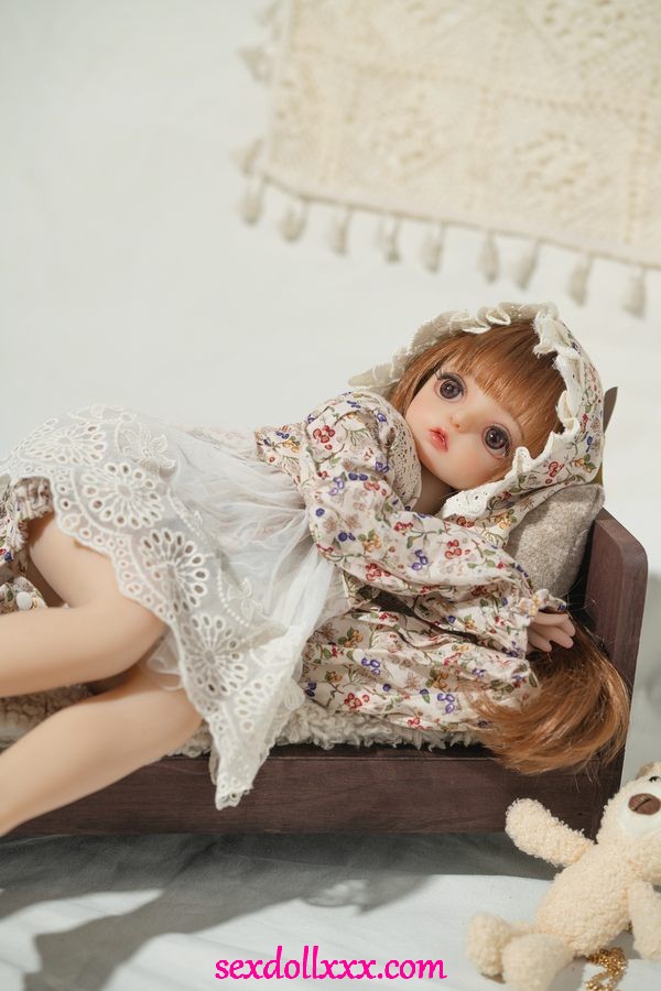 european-sex-doll-eCk27t5