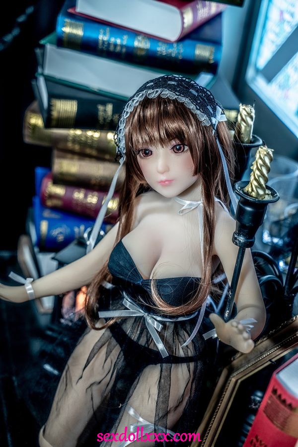 hot-sex-doll-porn-qPw60c4