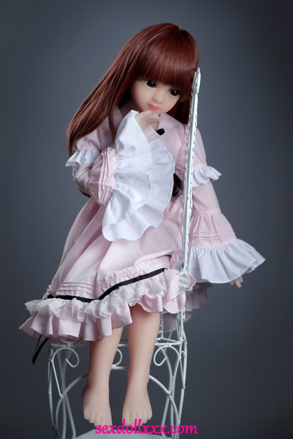 jennifer-sex-doll-dUb02h9