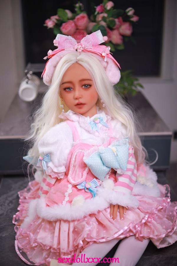 lifelike-sex-doll-pKr55d1