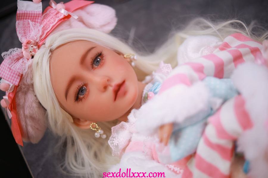 lifelike-sex-doll-pKr55d2