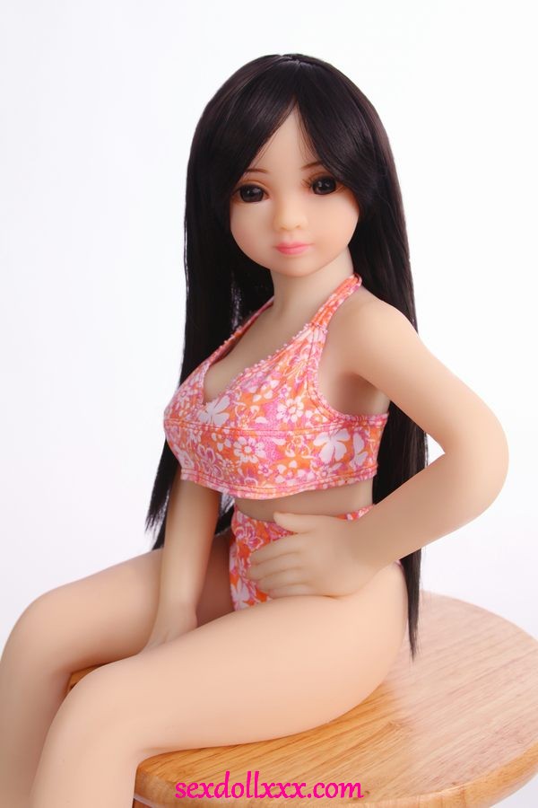 realdoll-sex-doll-yIu05l1