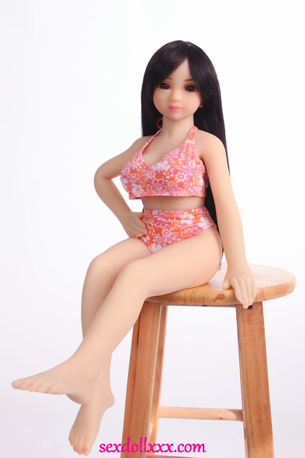 realdoll-sex-doll-yIu05l23