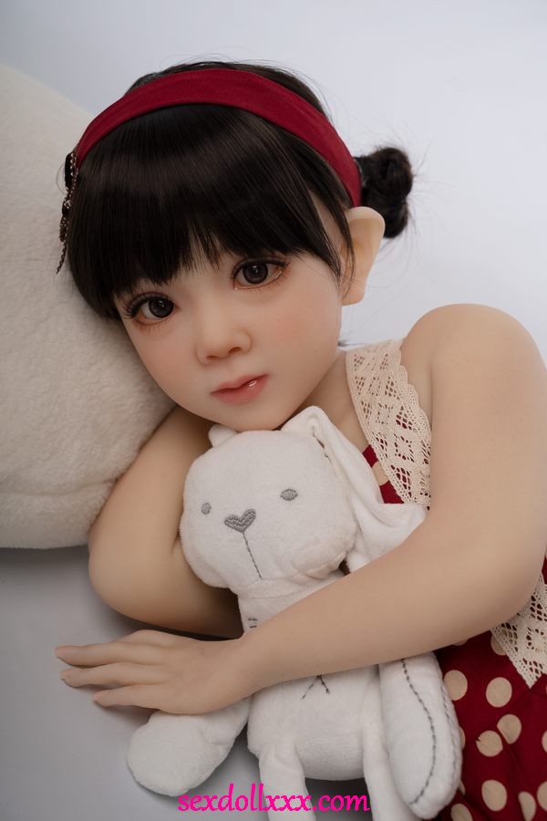 relistic-sex-doll-qJk97d1